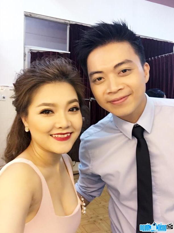  Photo of singer Lan Nha and female singer Thanh Ngoc