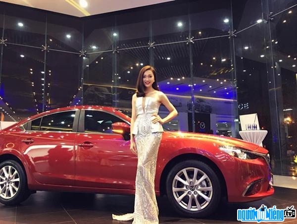  Ngoc Nu is a PG for a car launch