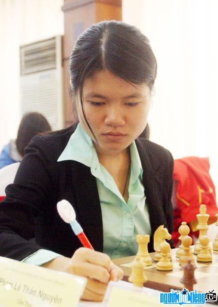 Chess grandmaster Pham Le Thao Nguyen is shocking at the World Women's Chess Championship