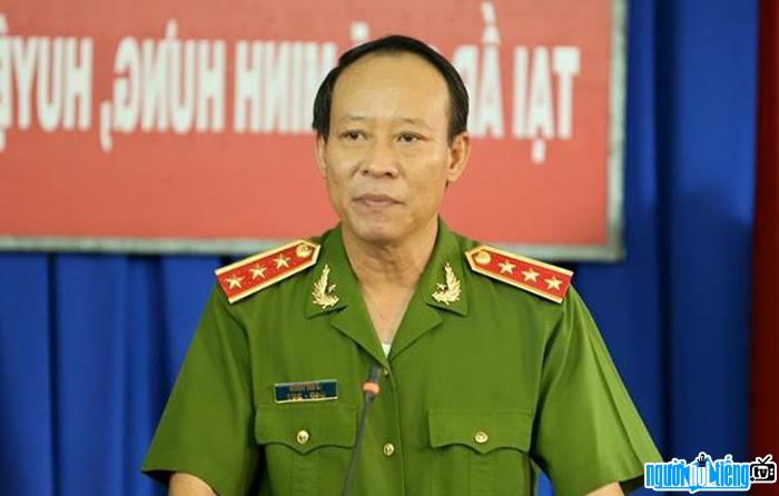  Senior General Le Quy Vuong in a meeting