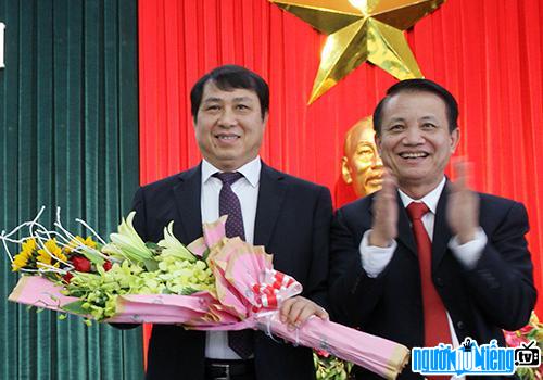 Huynh Duc Tho in the inauguration ceremony of Chairman of Da Nang city