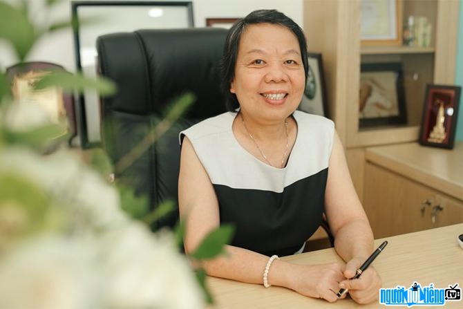  Truong Thi Le Khanh - the 8th richest person on the stock market in 2016