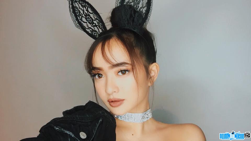  Image of hot girl Kaity Nguyen transforming into a charming and magical black bunny girl