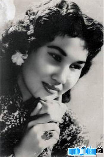  Female singer Thai Thanh in her youth