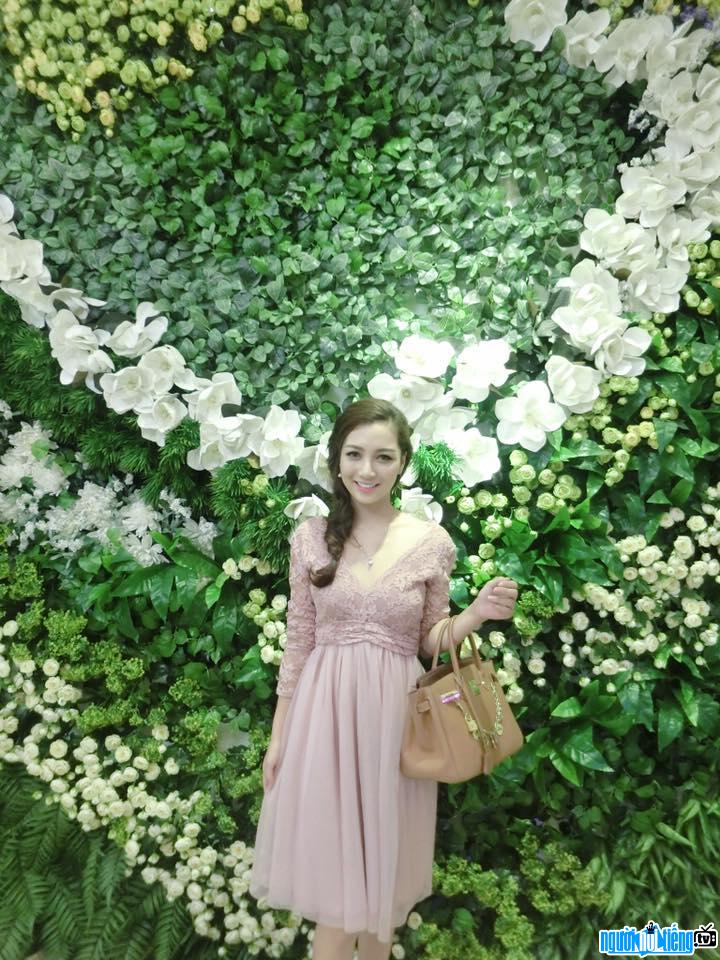  Lin Le appeared Currently beautiful in a recent event