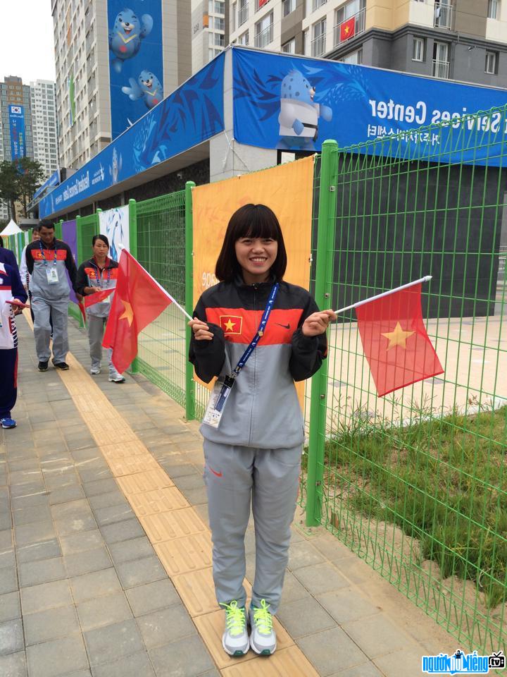 Phạm Hoàng Quỳnh - hot girl bóng đá của Việt Nam