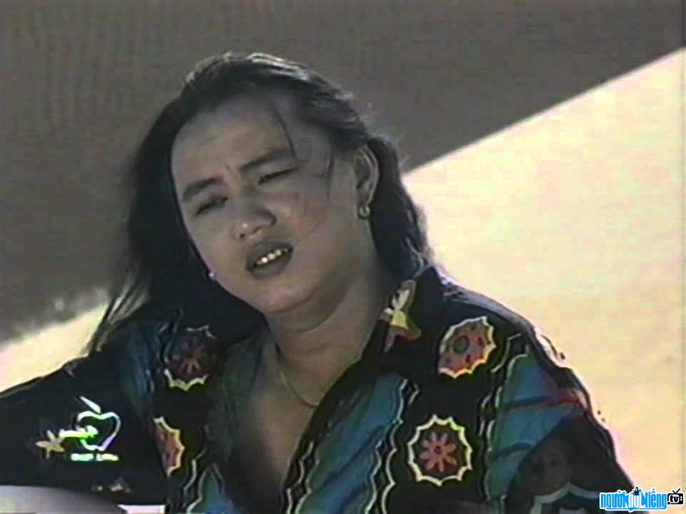  Picture of singer Nhat Hao in the 1990s