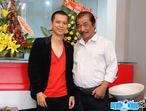 Picture of singer Nam Khanh and musician Tran Tien