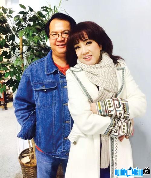  Elite artist Phuong Hong Thuy and her current husband