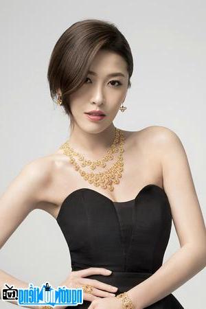 The charm of actress Chau Le Ky