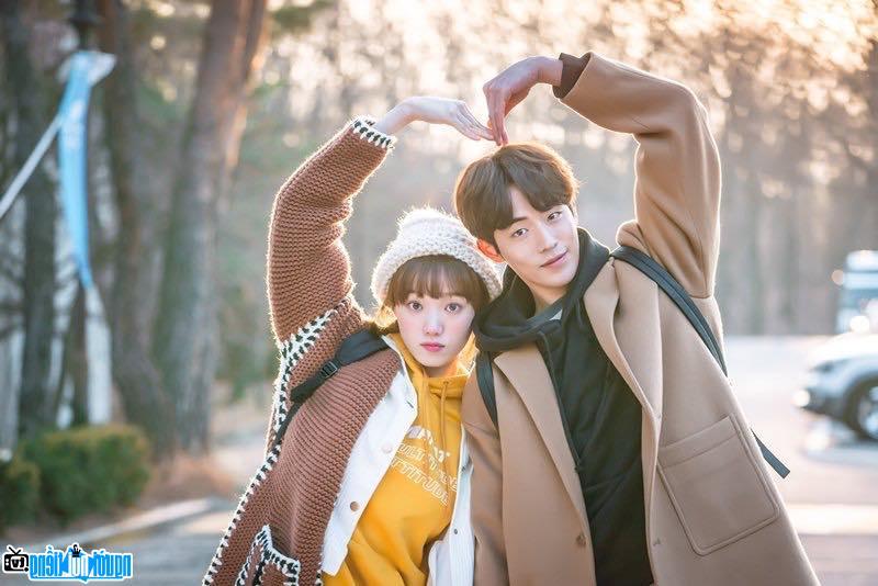 Một hình ảnh mới về diễn viên Nam Joo Hyuk trong bộ phim Surplus Princess