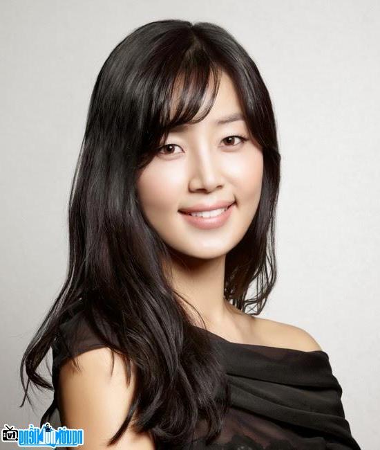 beautiful actress Han Ji - Hye