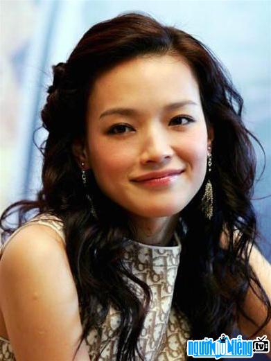 Nữ diễn viên Thư Kỳ hóa thân thành người yêu của Đường Tăng trong bộ phim điện ảnh "Tây Du Ký - Mối tình ngoại truyện 2" của đạo diễn Châu Tinh Trì