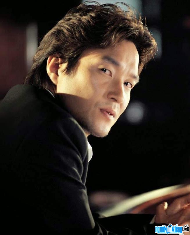 Actor Han Suk-kyu's handsome image