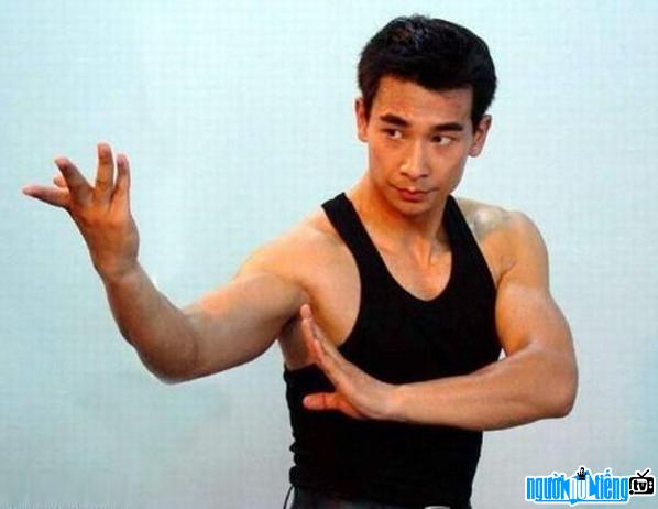  Trieu Van Trac - famous martial arts star of China Actor Trieu Van Trac is happy with his wife Truong Dan Lo