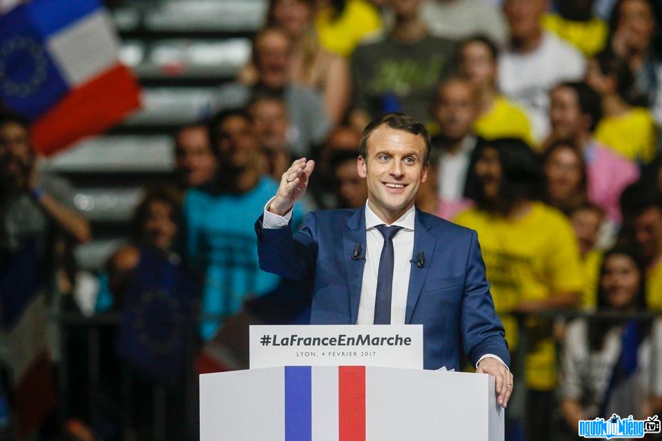 Image of Politicians Emmanuel Macron 3