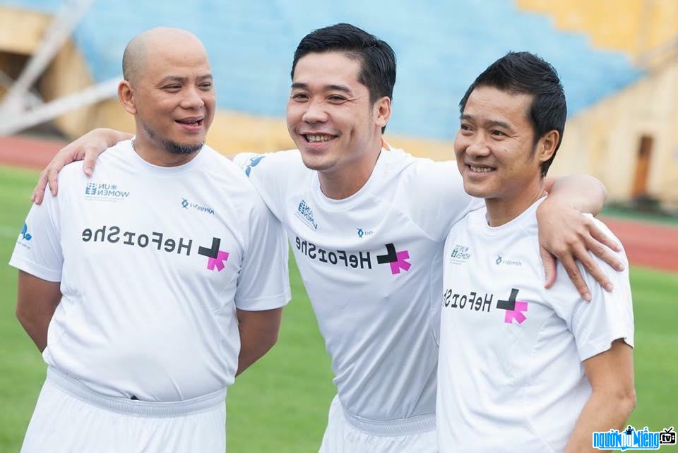  Tuan Hiep with artist Tuan Anh and player Hong Son