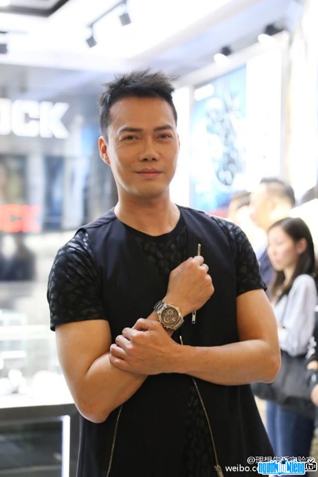  Latest pictures of actor Ta Thien Hoa