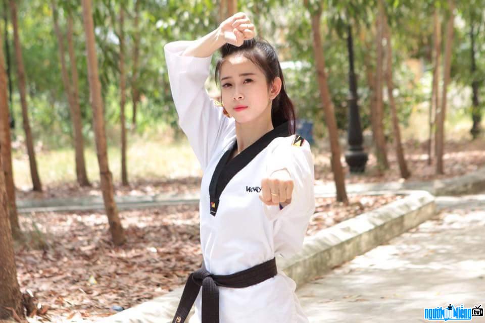 Châu Tuyết Vân - cô nàng hot girl của làng võ Taekwondo