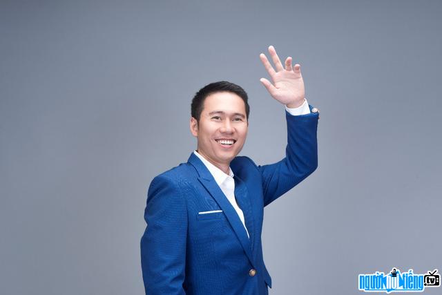 Hưng Zino - gương mặt trẻ nổi bật dưới 30 tuổi do Forbes Việt Nam bình chọn
