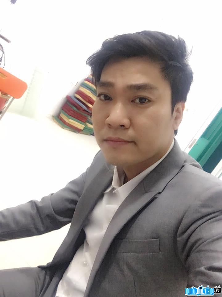  Latest image of singer Tuan Quang
