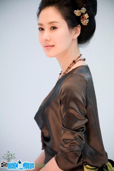Kim Ji - Soon - cô gái mặt trời