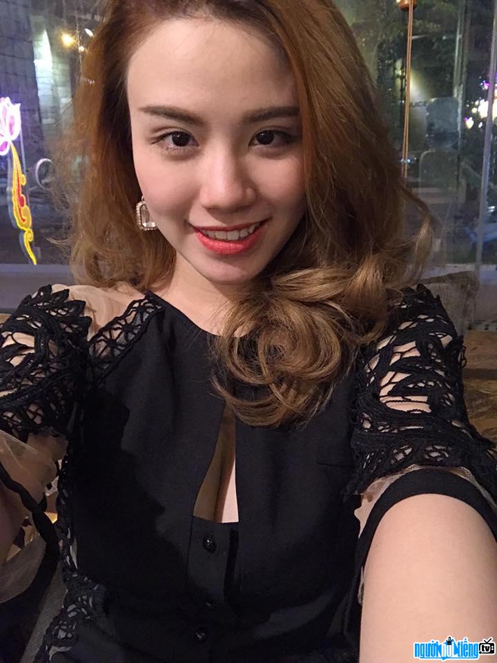 A new photo of actress Linh Miu