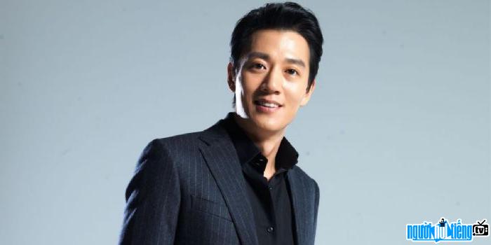 Latest male image Actor Kim Rae-won