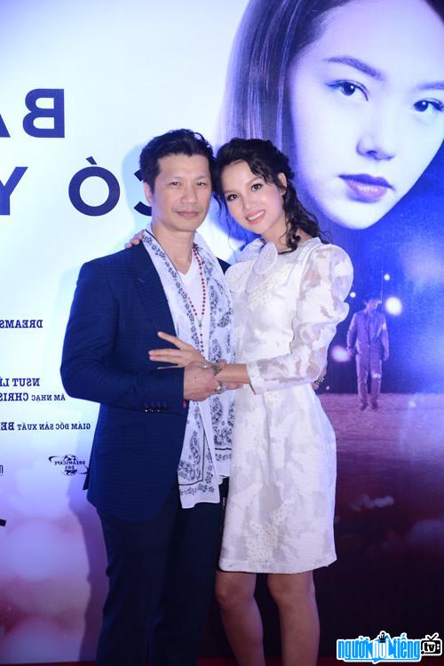 Bebe Phạm bên cạnh người chồng của mình Dustin Nguyễn