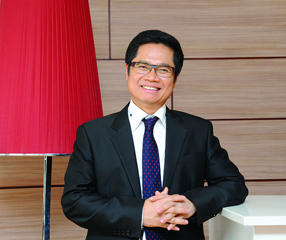 Tiến sĩ kinh tế Vũ Tiến Lộc - một trong những thành viên Ủy ban Kinh tế của Quốc hội