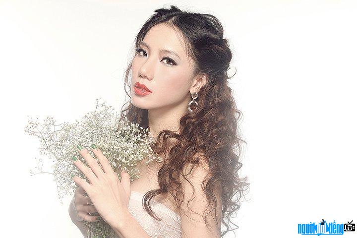 Chung Thục Quyên - Người đẹp ăn ảnh nhất tại cuộc thi Hoa Hậu phụ nữ Việt Nam 2005