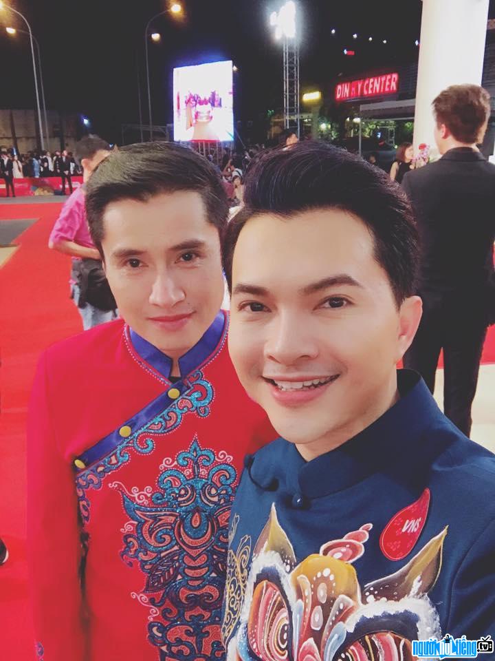  Singer Xuan Phu with male singer Nam Cuong