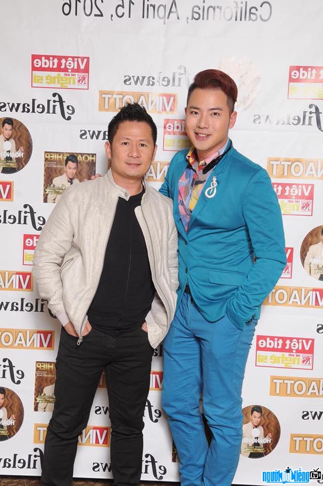  Luu Viet Hung with singer Bang Kieu