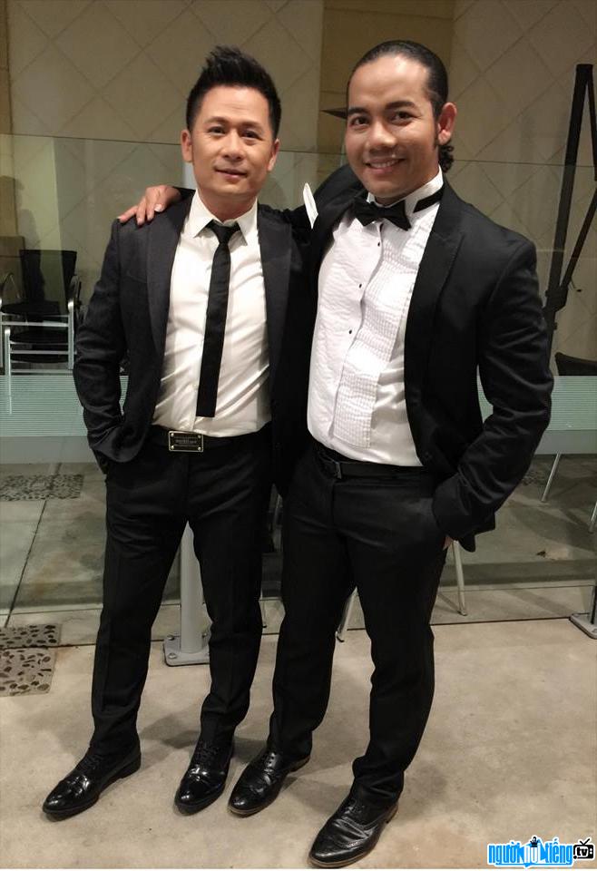  Male singer Y JaLin with singer Bang Kieu