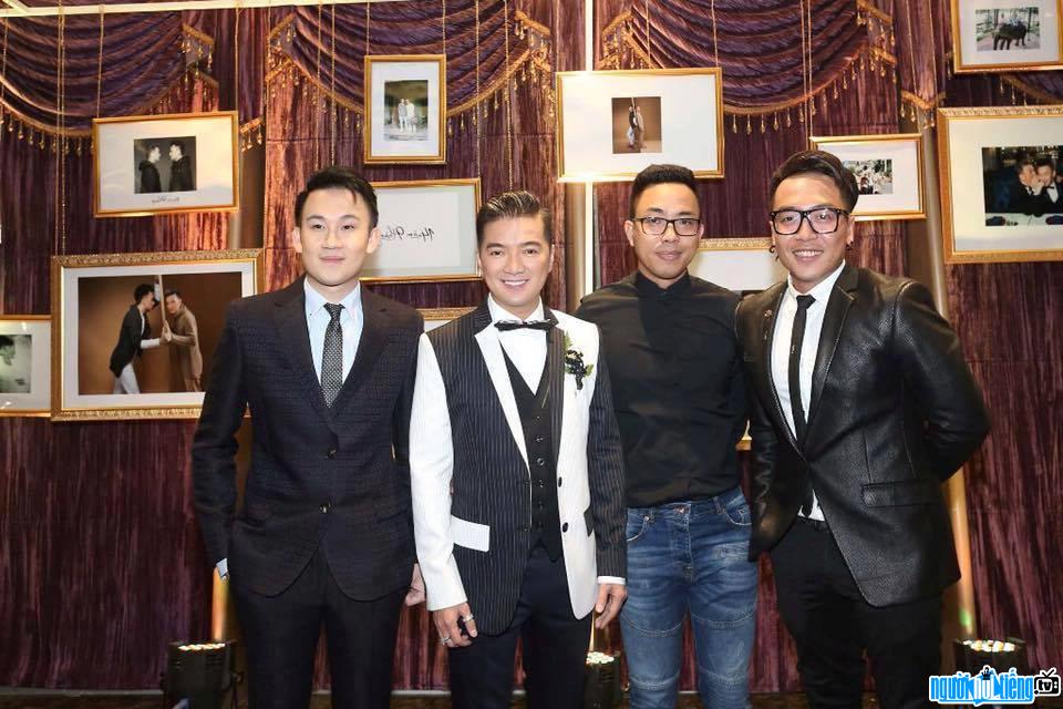 Nguyen Hoang Duy in the night to celebrate the friendship between singer Dam Vinh Hung and singer Duong Trieu Vu