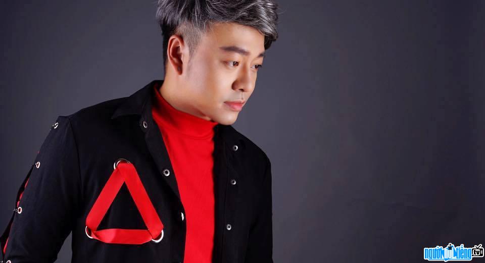  Singer Doan Thai Bao - a promising young voice
