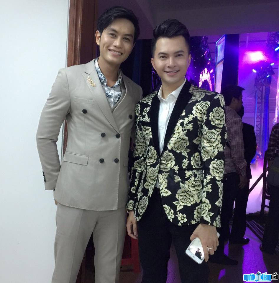  Singer Tong Hao Nhien with singer Nam Cuong