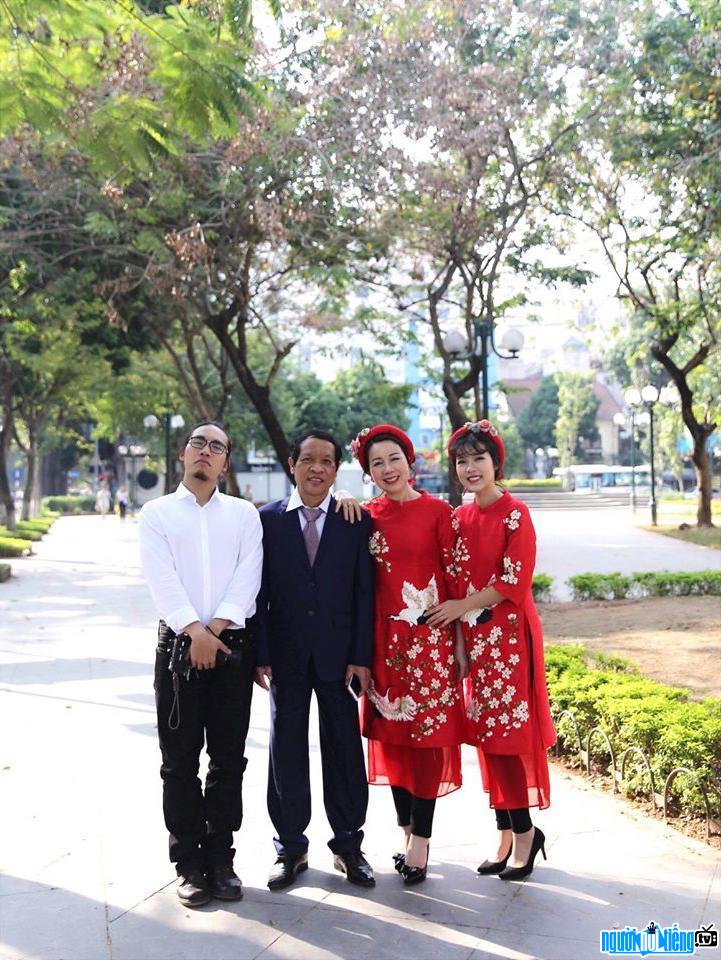 Hoi Anh Mango's family