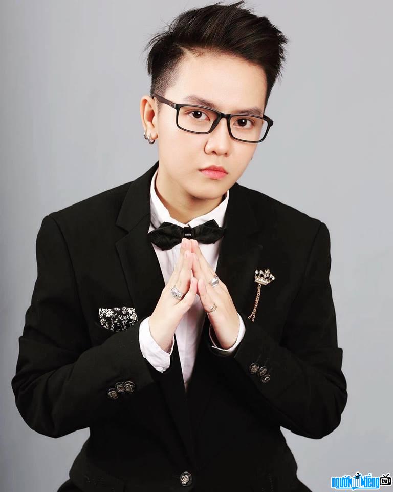  Bi Bao is one of the prominent faces of the LGBT community in Vietnam