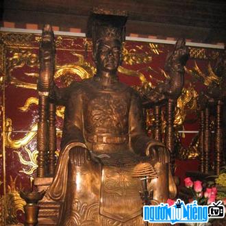  King Tran Anh Tong is worshiped in many places