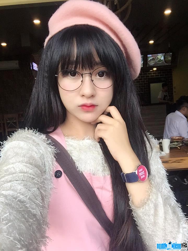  Hot girl Nguyen Ngoc Bao My has a beautiful face like a doll