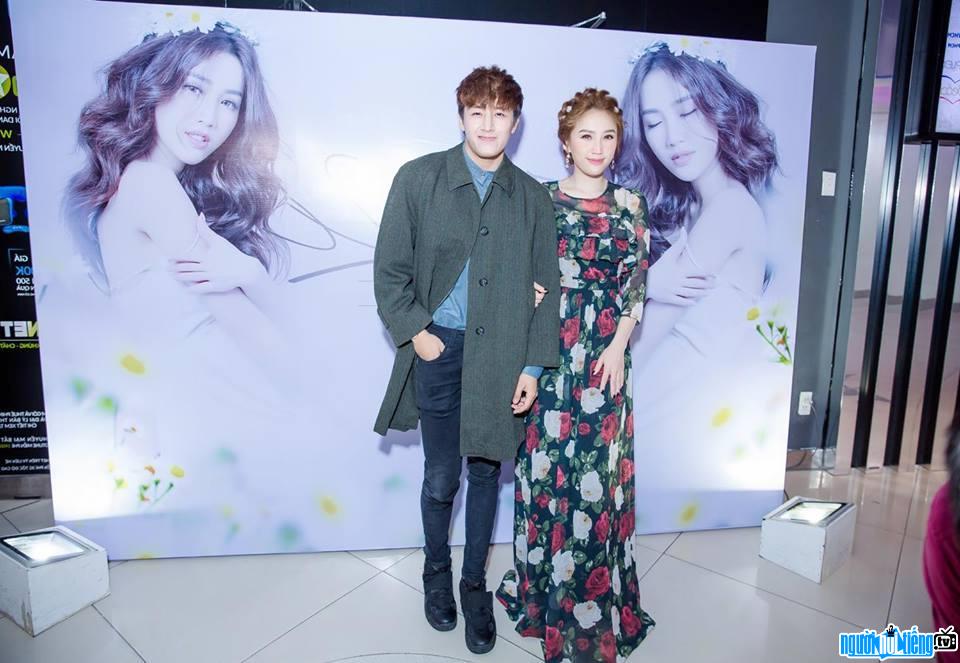  Actor Huy Phong with female singer Bao Thy in a recent event