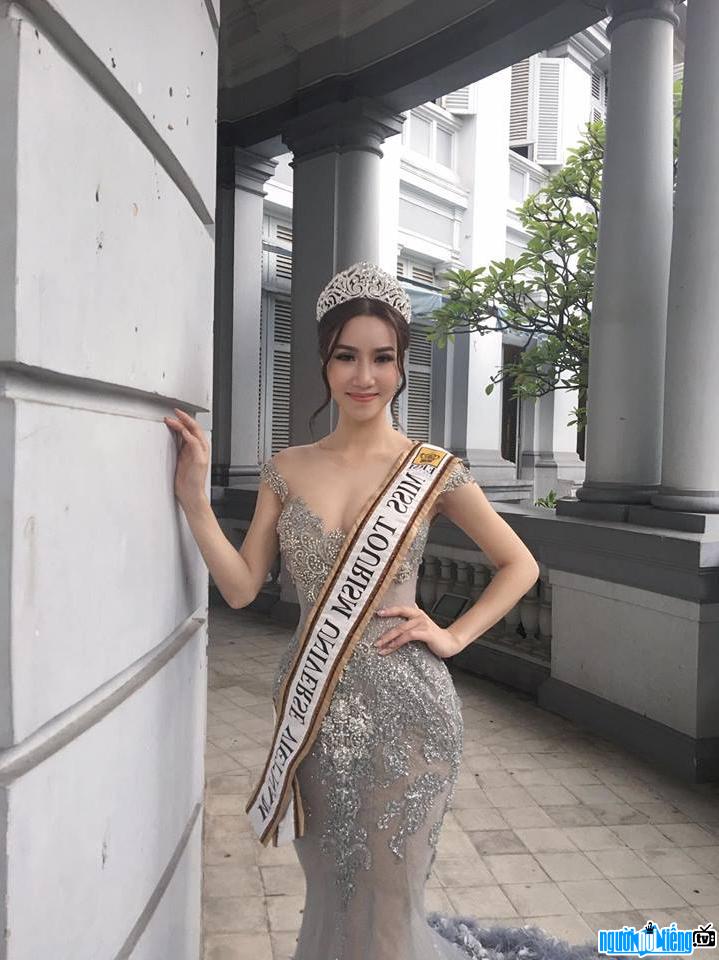 Hình ảnh mới nhất về Á khôi Ngọc Vân tại cuộc thi Hoa hậu Du Lịch Phương Đông 2017