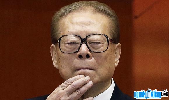 A new photo of politician Jiang Zemin
