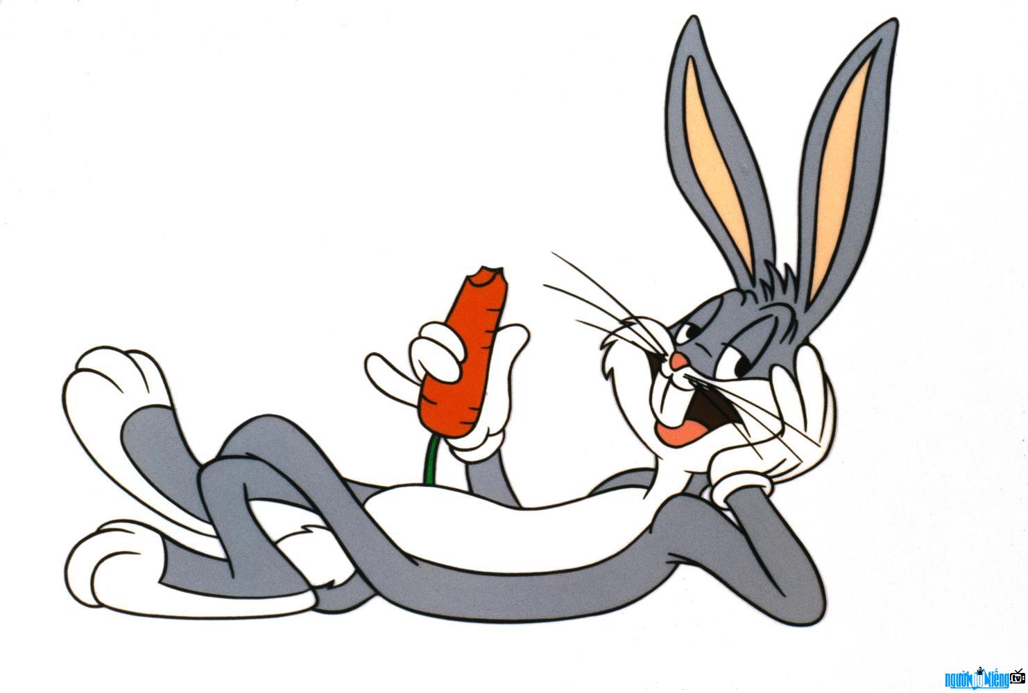 Một trong những thói quen của chú Thỏ Bugs Bunny