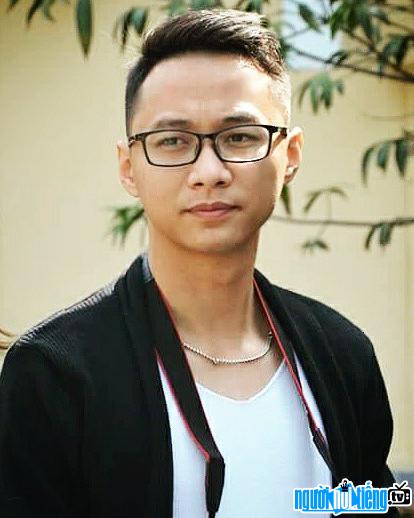  Latest pictures of writer Du Phong