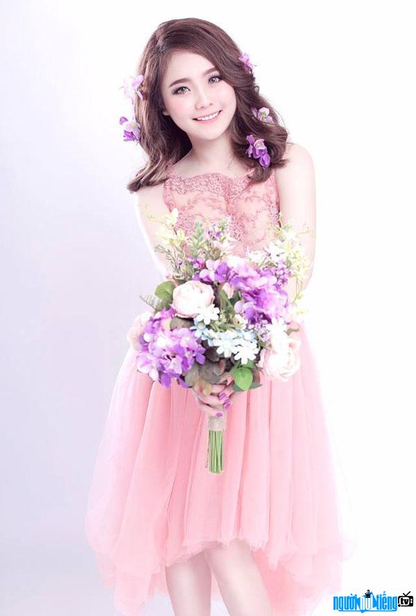  Picture of hot girl Nguyen Ngoc Tra Mi transforming into a sweet princess