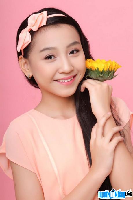  Dinh Ngoc Bao Chau were awarded the title of "Most Favorite Child Model" by the PL Modeling Company at the end of 2015