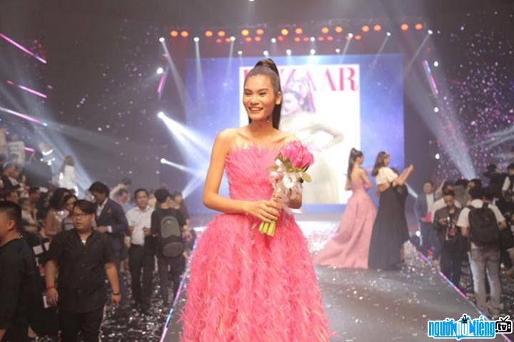 Model Kim Dung was crowned the champion of Vietnam's Next Top Model