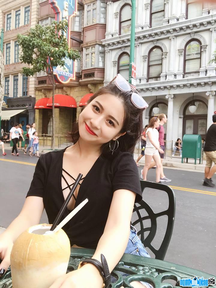 Hot girl Trang Pizza constantly shows off pictures of traveling